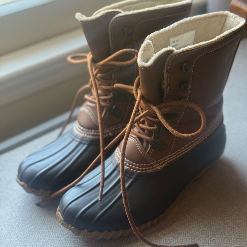 Esprit Brown and Black Winter Boots